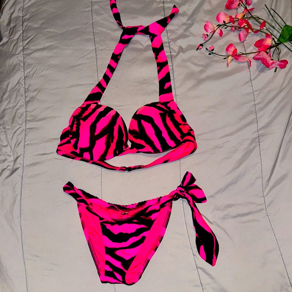 Victoria's Secret Animal Print BOMBSHELL Super Push Up Bikini